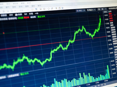 股权投资策略重构期：并购、S交易与多策略协同引领新周期